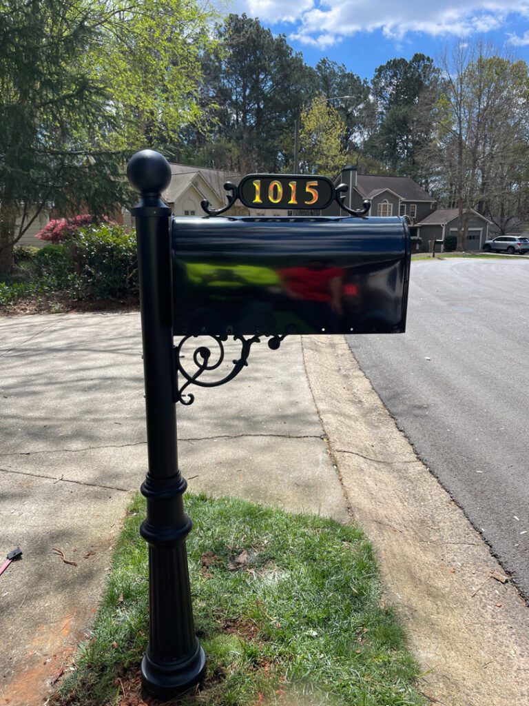 Neighborhood mailbox